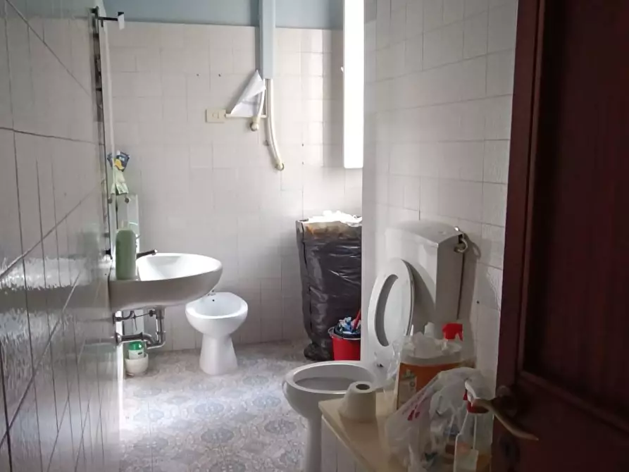 Immagine 10 di Appartamento in vendita  a Massa