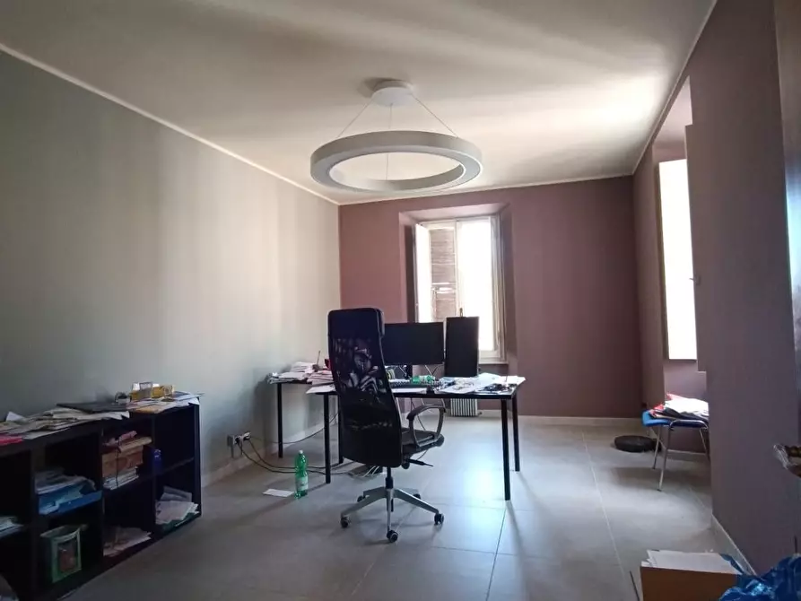 Immagine 30 di Appartamento in vendita  a Massa