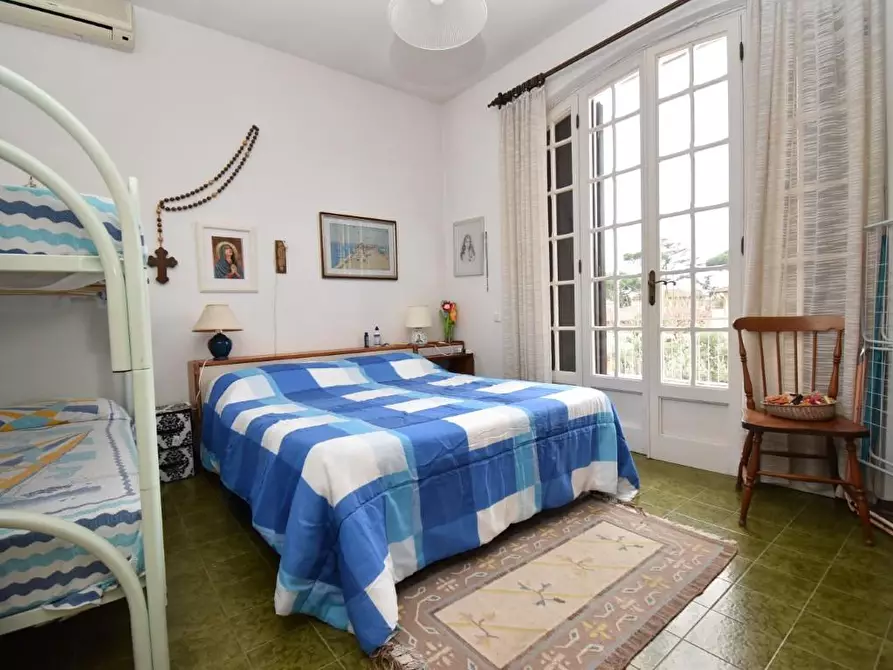 Immagine 7 di Villa in vendita  a Forte Dei Marmi