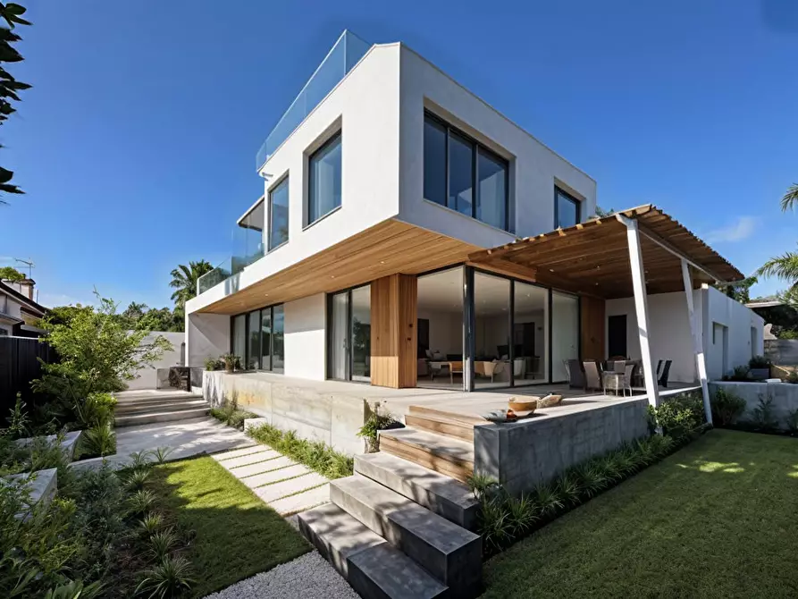 Immagine 3 di Villa in vendita  a Forte Dei Marmi