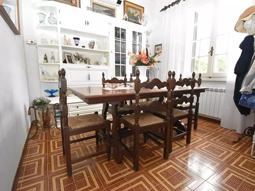 Immagine 19 di Villa in vendita  a Forte Dei Marmi