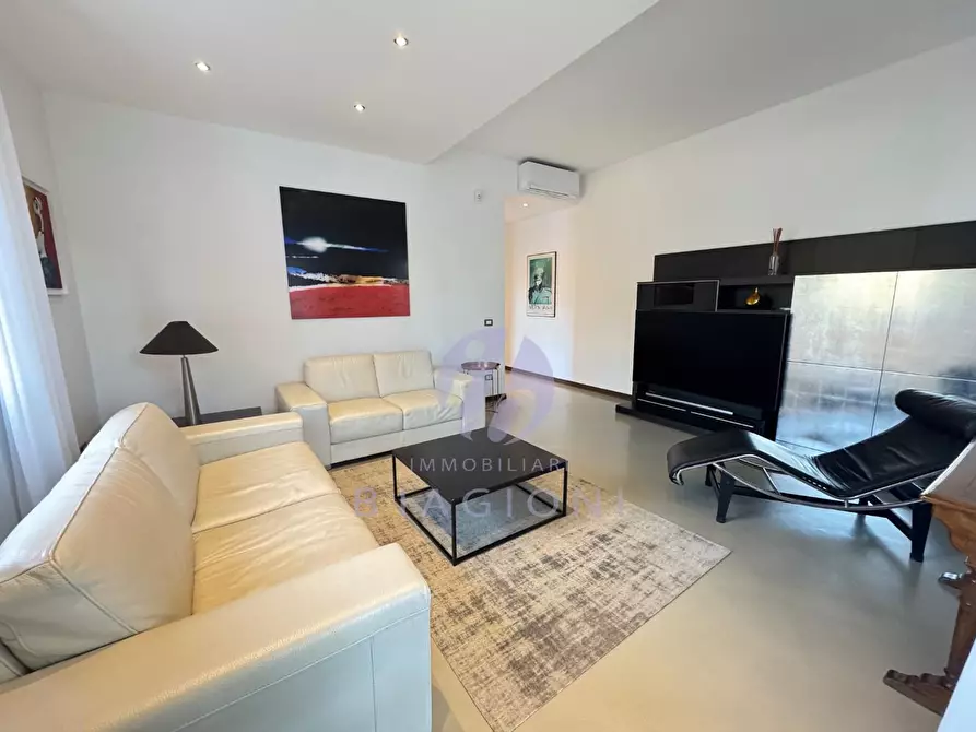 Immagine 6 di Casa bifamiliare in vendita  a Forte Dei Marmi