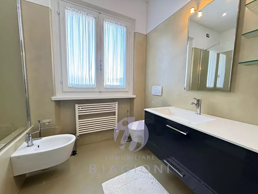 Immagine 16 di Casa bifamiliare in vendita  a Forte Dei Marmi