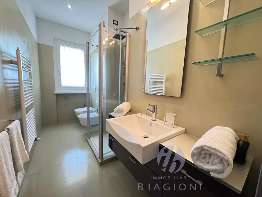 Immagine 14 di Casa bifamiliare in vendita  a Forte Dei Marmi