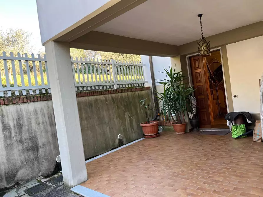 Immagine 34 di Casa semindipendente in vendita  a Castelnuovo Magra