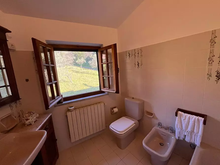 Immagine 21 di Casa semindipendente in vendita  a Castelnuovo Magra