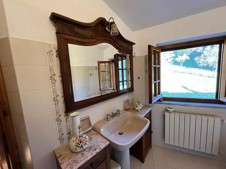 Immagine 22 di Casa semindipendente in vendita  a Castelnuovo Magra