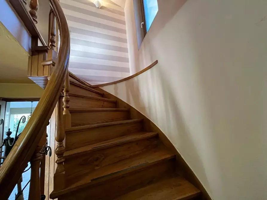 Immagine 25 di Casa semindipendente in vendita  a Castelnuovo Magra