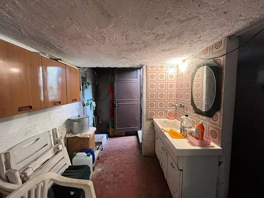Immagine 41 di Casa semindipendente in vendita  a Castelnuovo Magra