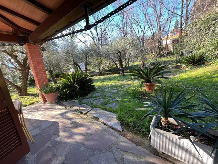 Immagine 31 di Casa semindipendente in vendita  a Castelnuovo Magra