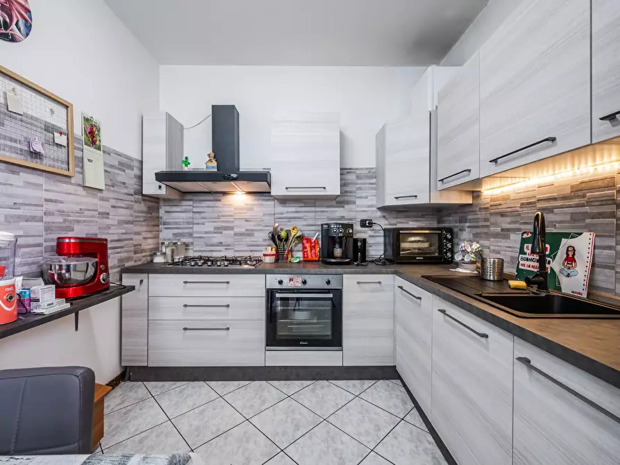 Immagine 11 di Appartamento in vendita  a Maranello