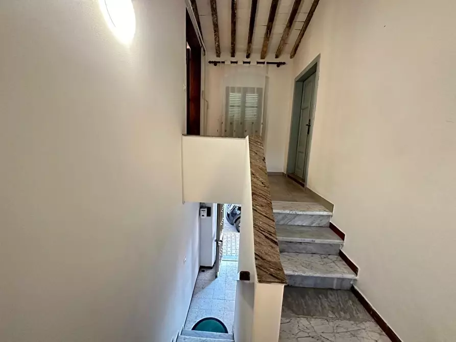 Immagine 5 di Appartamento in vendita  a Carrara