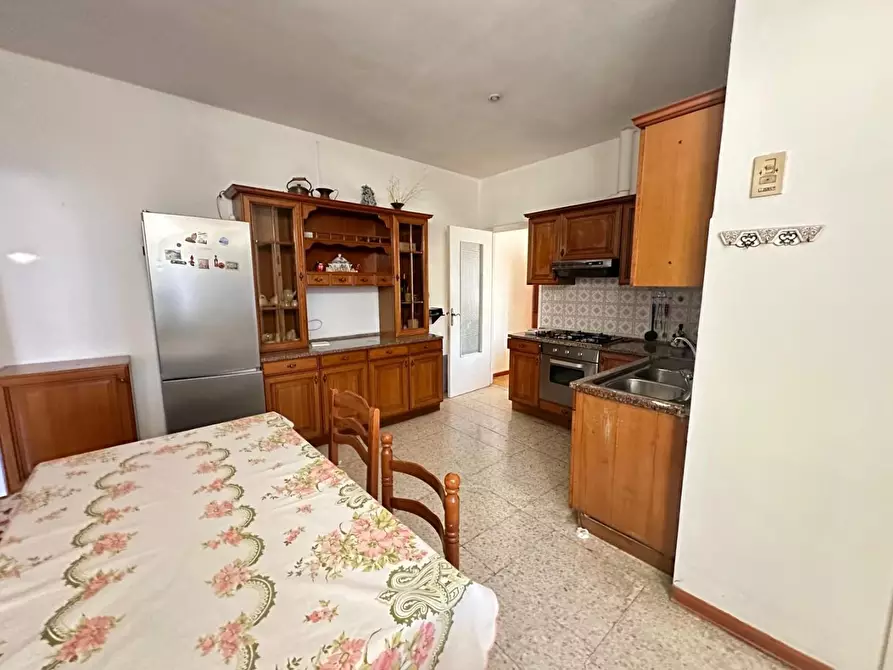 Immagine 7 di Appartamento in vendita  a Carrara