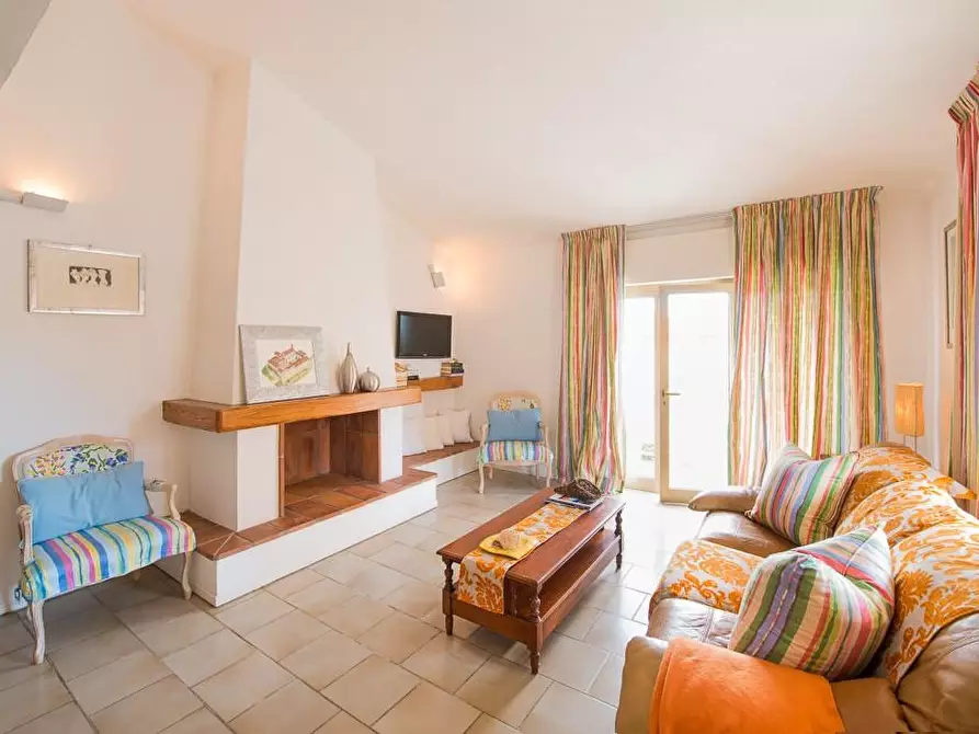 Immagine 2 di Appartamento in affitto  a Camaiore