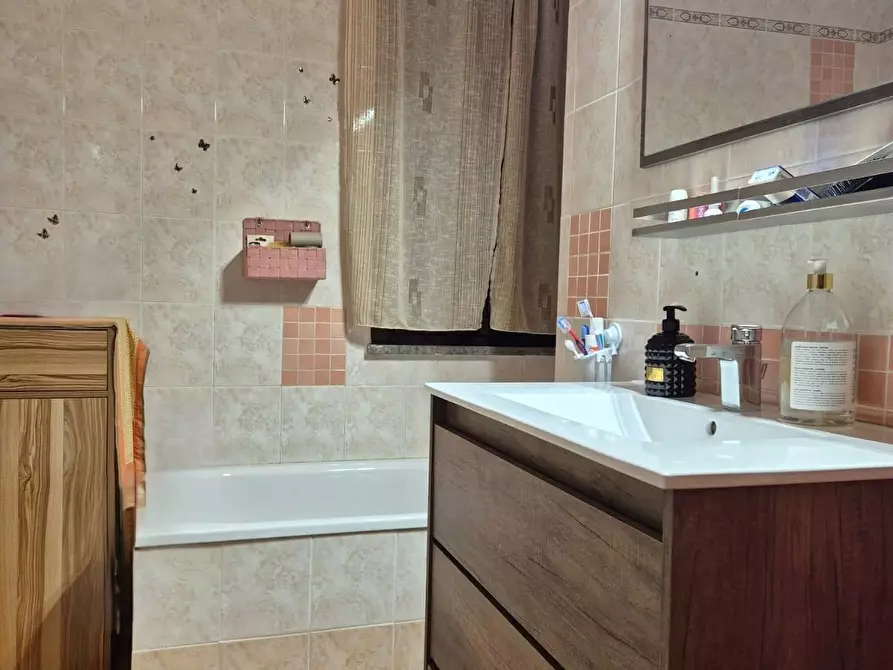 Immagine 6 di Appartamento in vendita  a Santa Maria A Monte