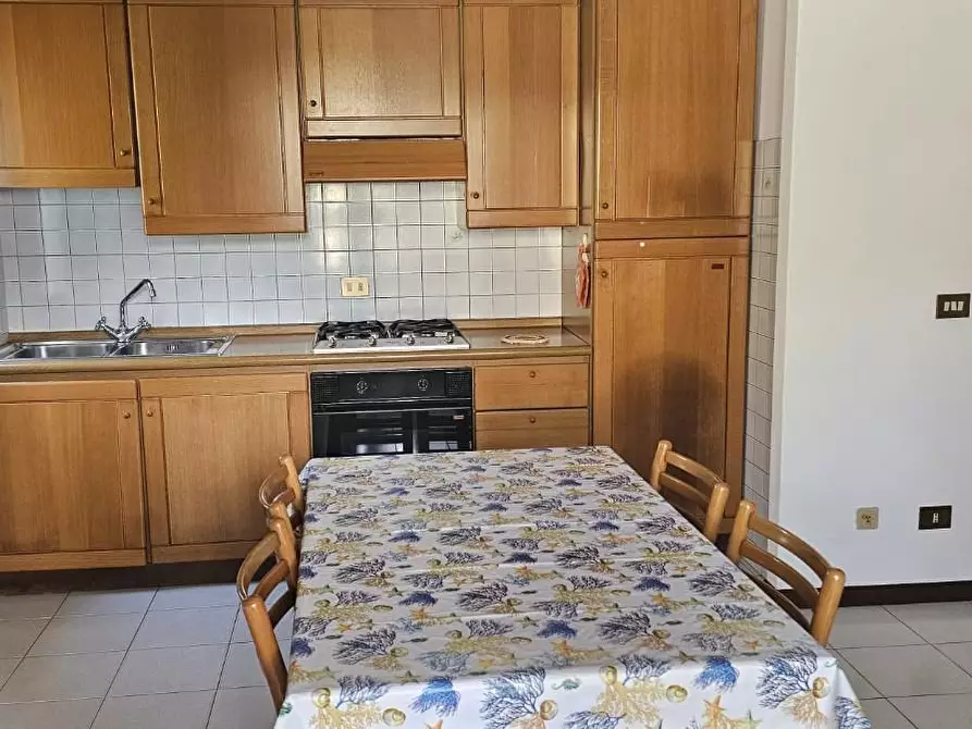 Immagine 4 di Appartamento in affitto  a Camaiore