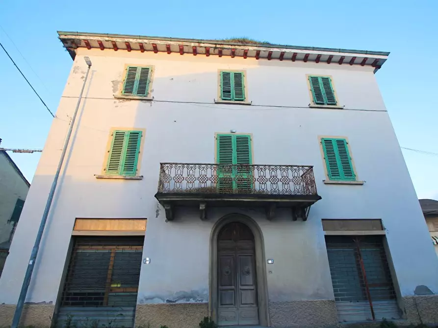 Immagine 4 di Palazzo in vendita  a Cerreto Guidi
