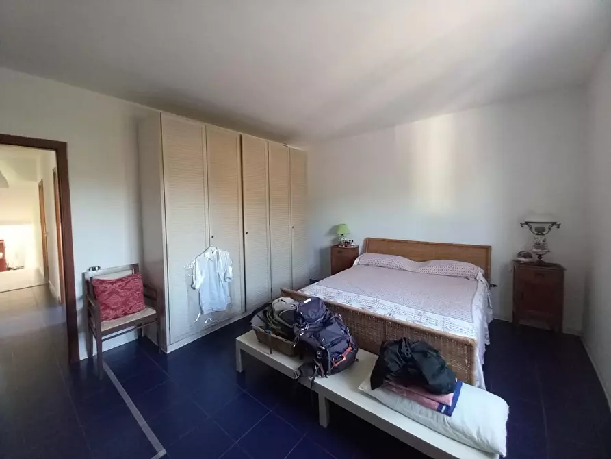 Immagine 12 di Casa bifamiliare in vendita  a Massa