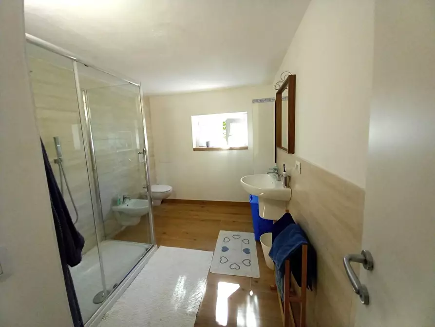 Immagine 6 di Casa bifamiliare in vendita  a Massa