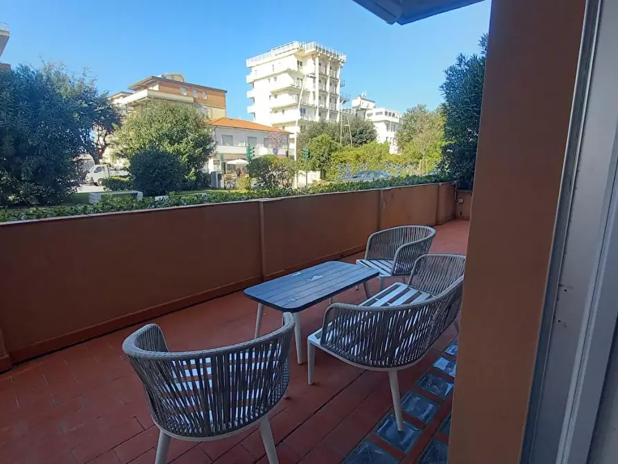 Immagine 31 di Appartamento in affitto  a Camaiore