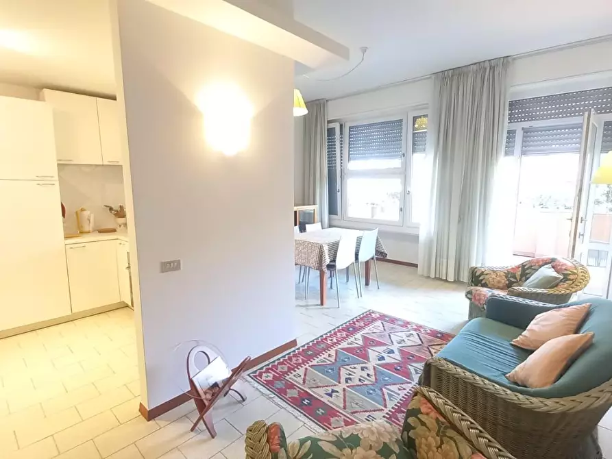 Immagine 26 di Appartamento in affitto  a Camaiore