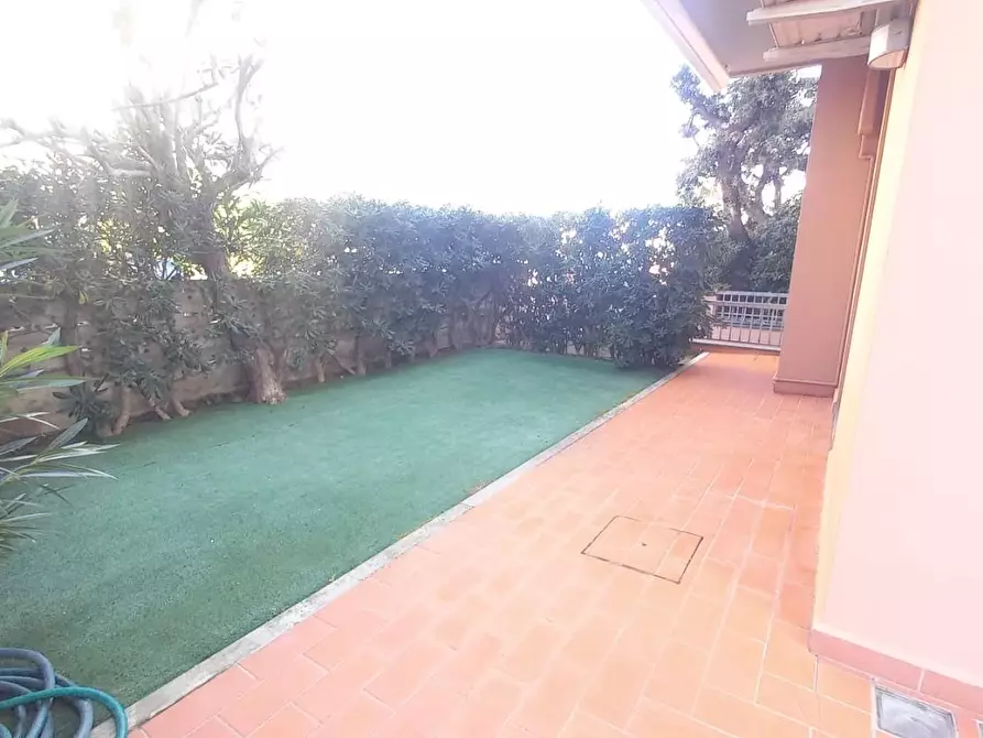 Immagine 12 di Appartamento in affitto  a Camaiore