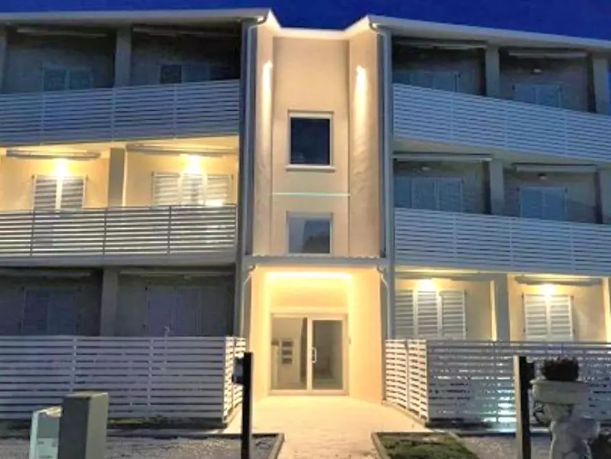 Immagine 23 di Appartamento in affitto  a Montignoso