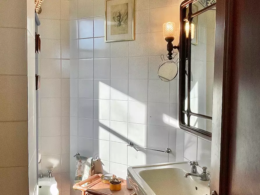 Immagine 27 di Villa in vendita  a San Miniato