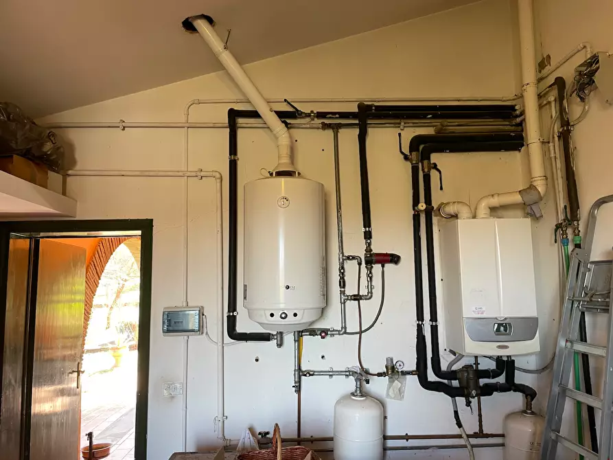 Immagine 51 di Villa in vendita  a San Miniato