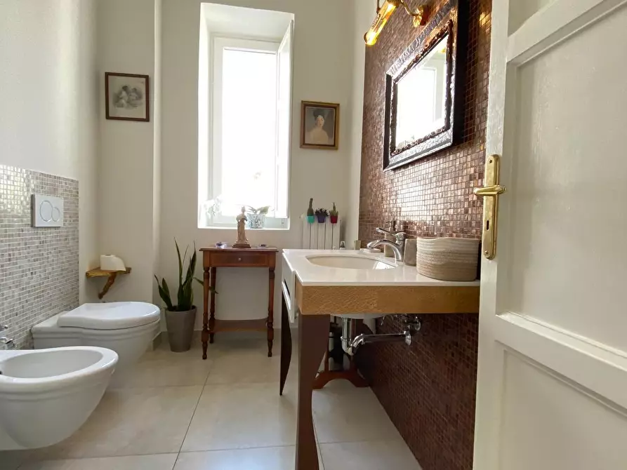 Immagine 26 di Appartamento in vendita  a Lecce