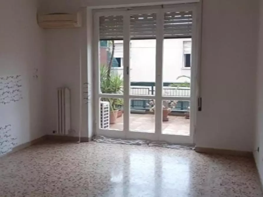 Immagine 4 di Appartamento in vendita  a Massa