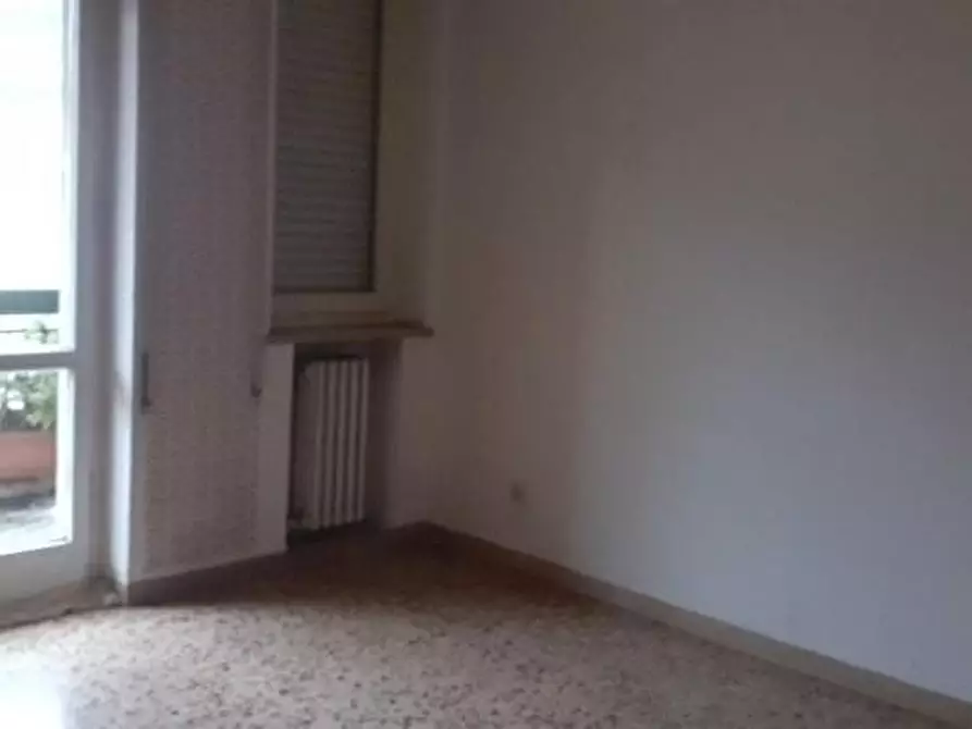 Immagine 8 di Appartamento in vendita  a Massa