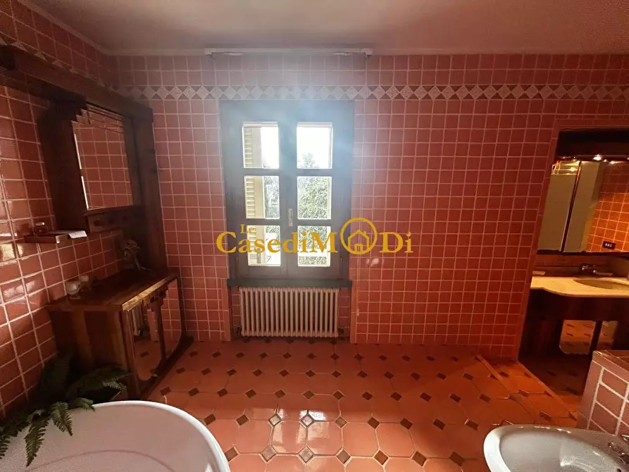 Immagine 24 di Villa in vendita  a Casciana Terme Lari