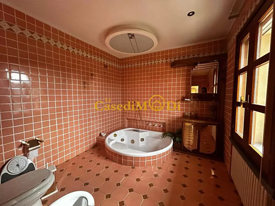 Immagine 25 di Villa in vendita  a Casciana Terme Lari