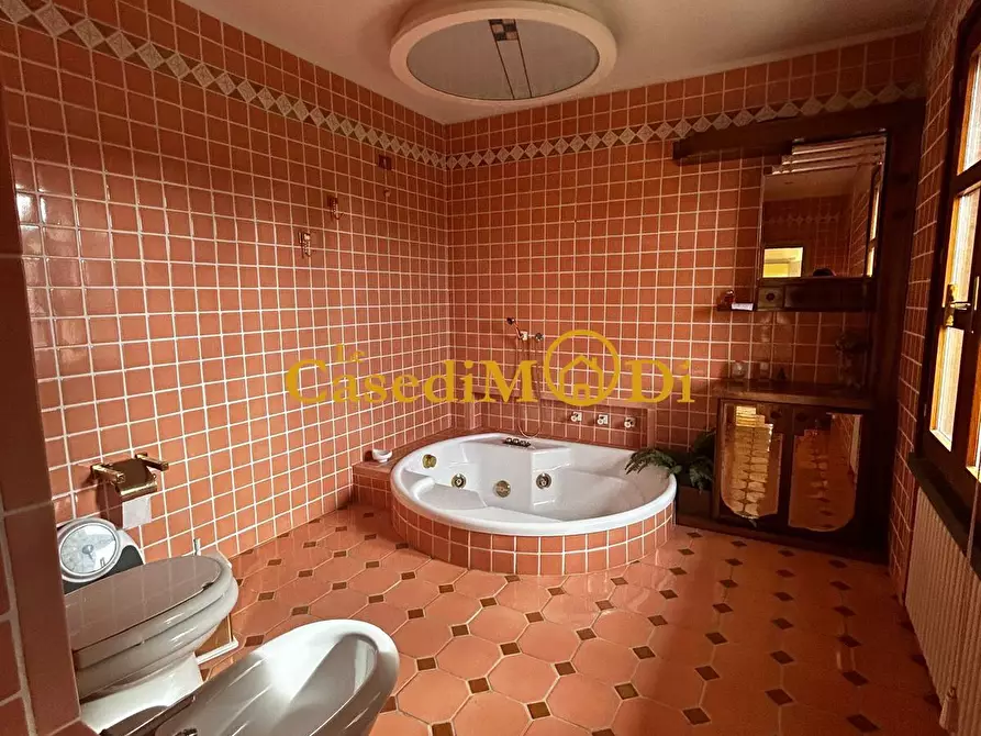 Immagine 29 di Villa in vendita  a Casciana Terme Lari