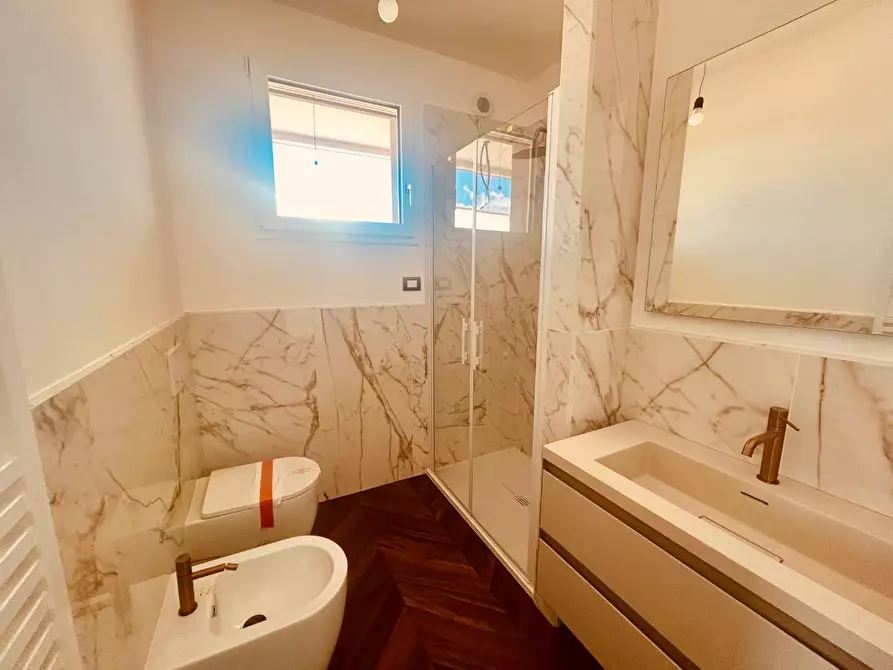 Immagine 32 di Villa in vendita  a Montelupo Fiorentino