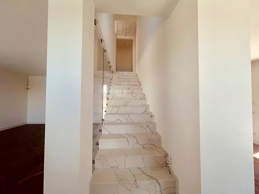 Immagine 8 di Villa in vendita  a Montelupo Fiorentino