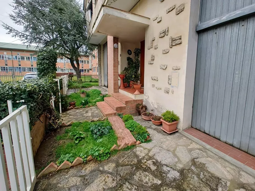 Immagine 38 di Casa indipendente in vendita  a Ponsacco