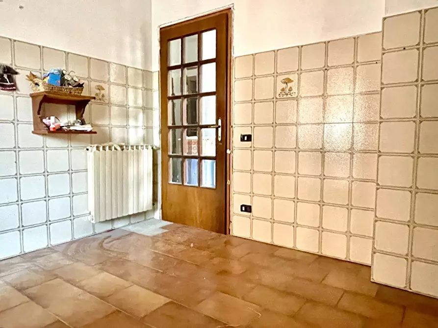 Immagine 6 di Appartamento in vendita  a Siena