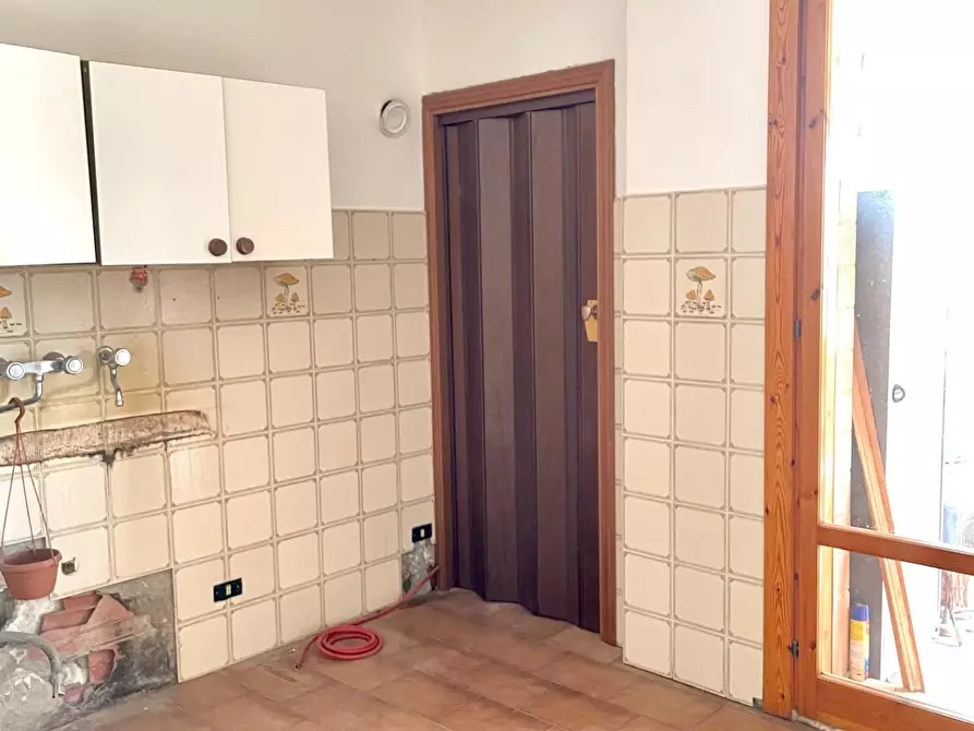 Immagine 2 di Appartamento in vendita  a Siena