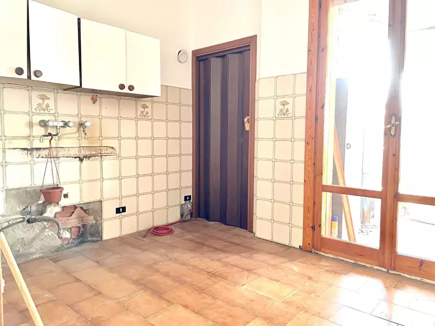 Immagine 3 di Appartamento in vendita  a Siena