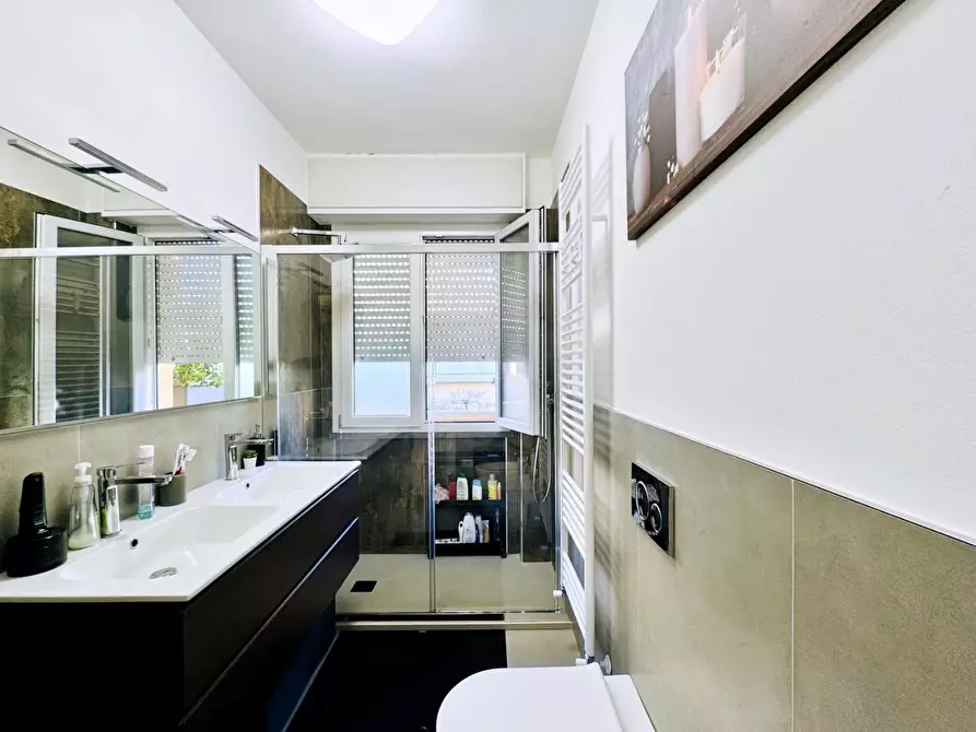 Immagine 20 di Appartamento in vendita  a Pietrasanta