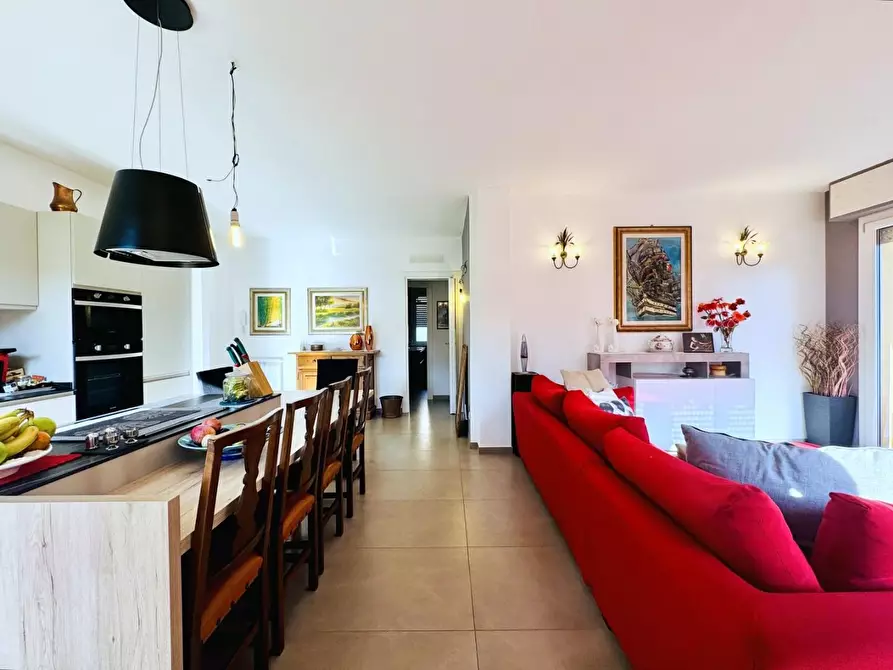 Immagine 11 di Appartamento in vendita  a Pietrasanta