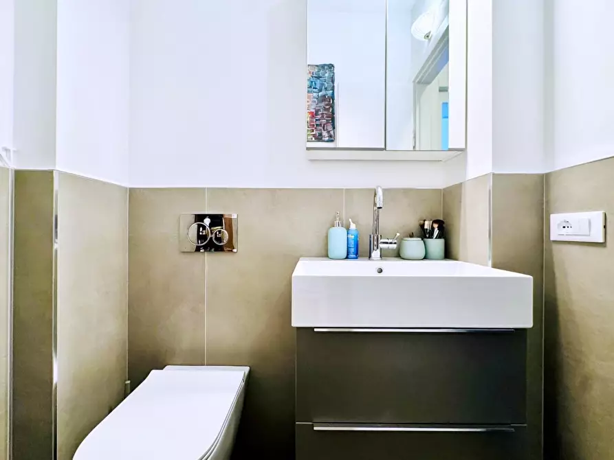 Immagine 33 di Appartamento in vendita  a Pietrasanta