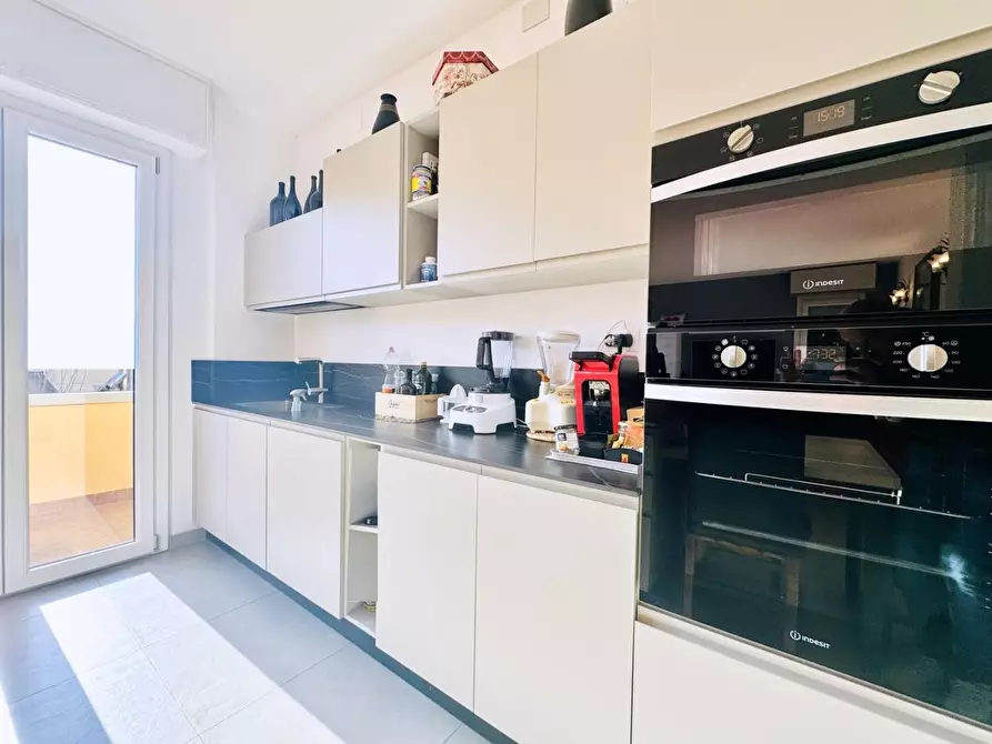 Immagine 4 di Appartamento in vendita  a Pietrasanta