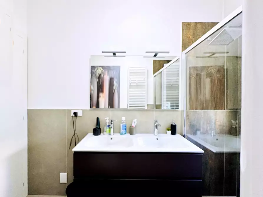 Immagine 21 di Appartamento in vendita  a Pietrasanta