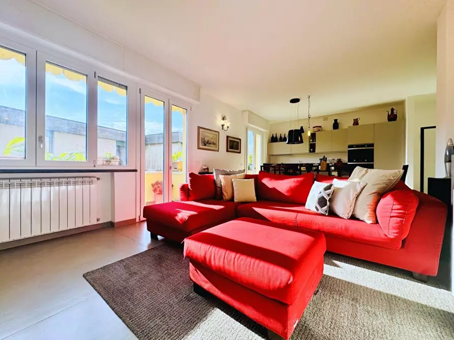 Immagine 10 di Appartamento in vendita  a Pietrasanta