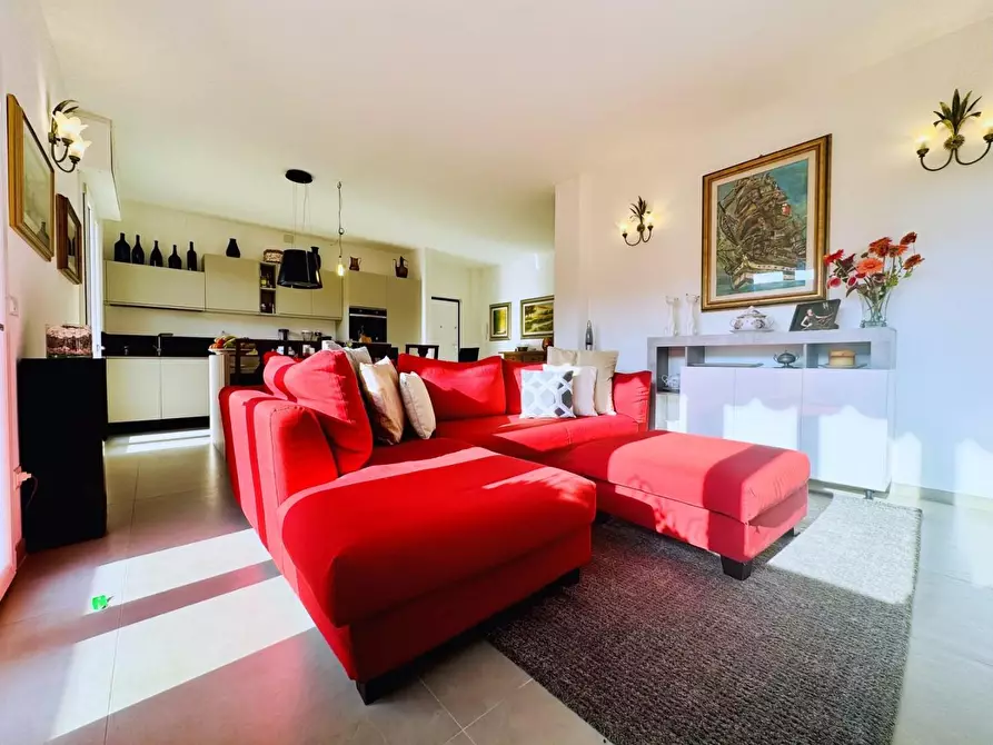 Immagine 8 di Appartamento in vendita  a Pietrasanta