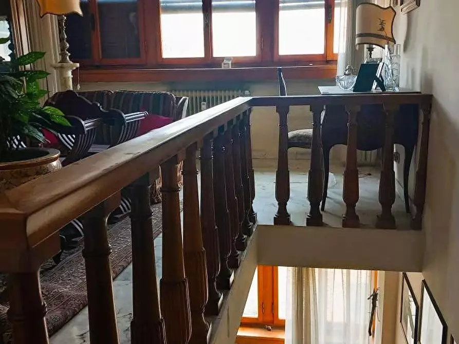 Immagine 13 di Appartamento in vendita  a Pisa