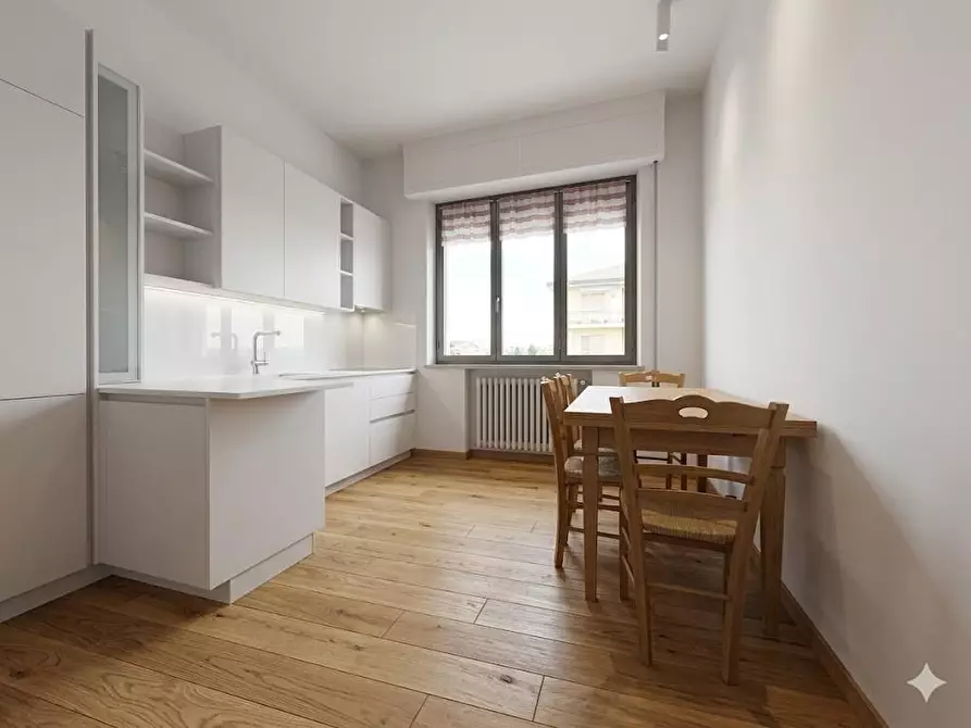 Immagine 3 di Appartamento in vendita  a Siena